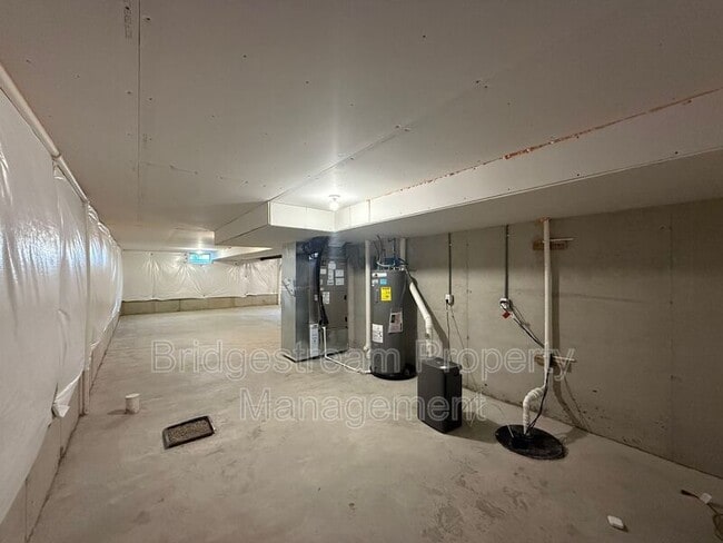 Building Photo - 766 Hunters Run Dr
