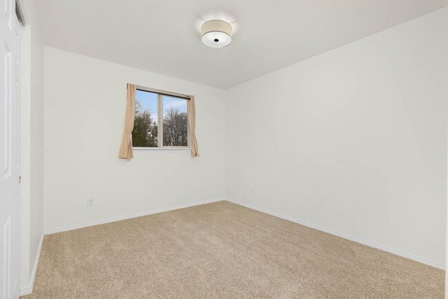 Building Photo - 14430 SE 194th St