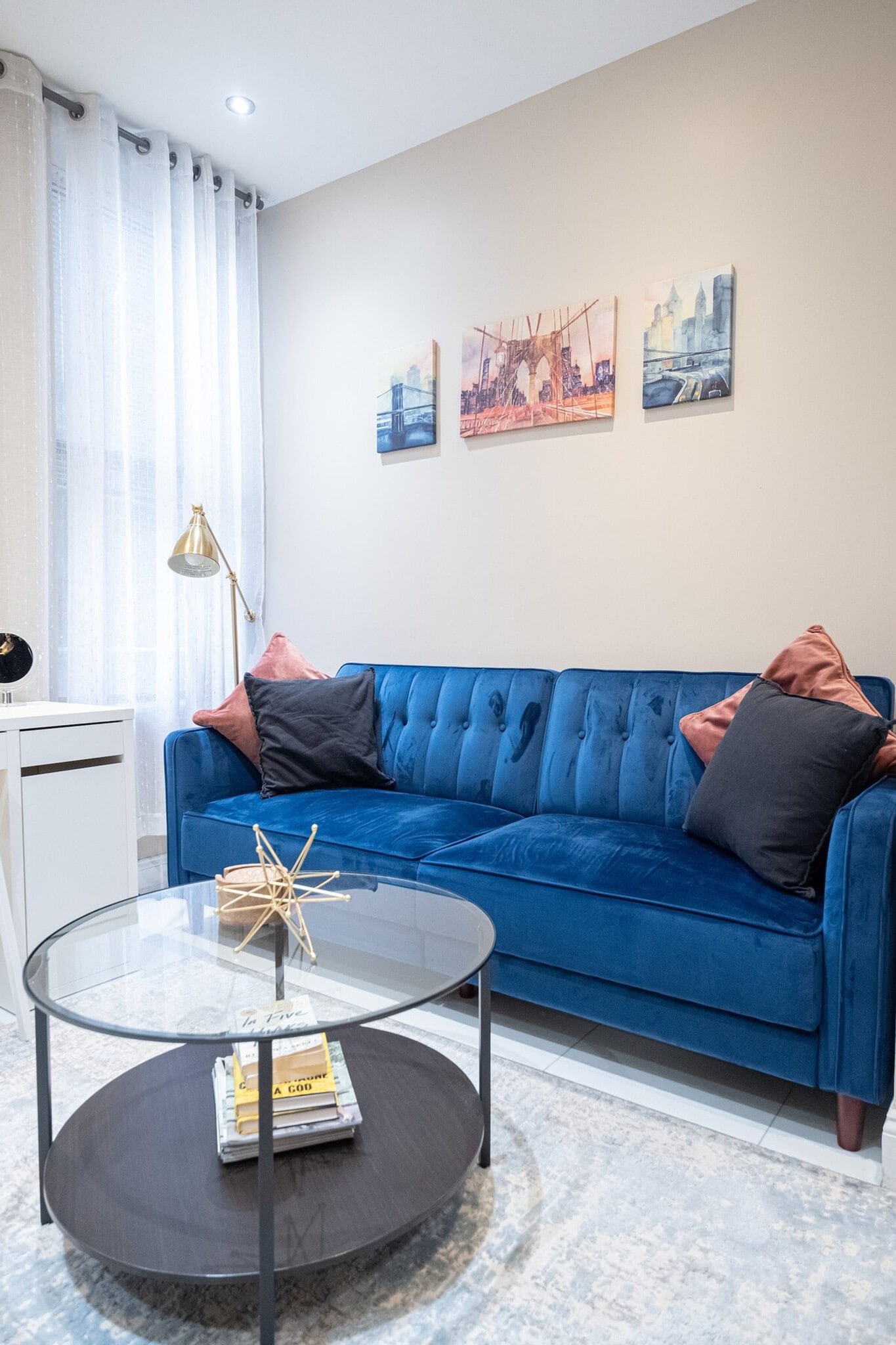 Building Photo - 5 W 101st St