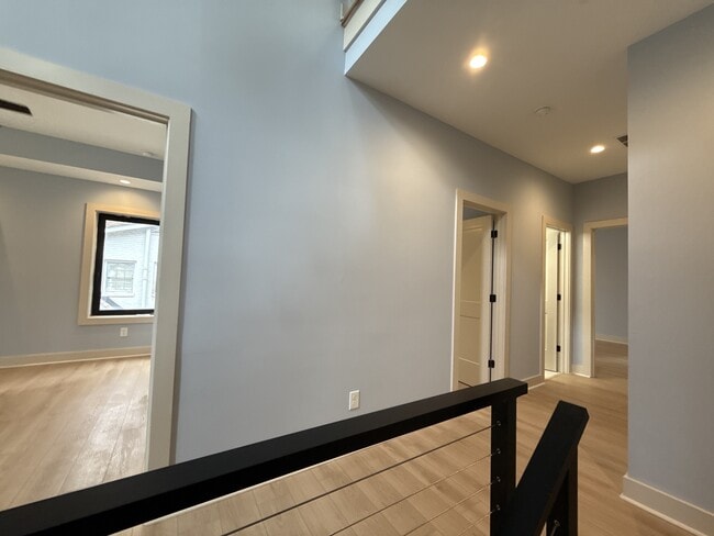 Building Photo - 1073 Hemphill Ave NW