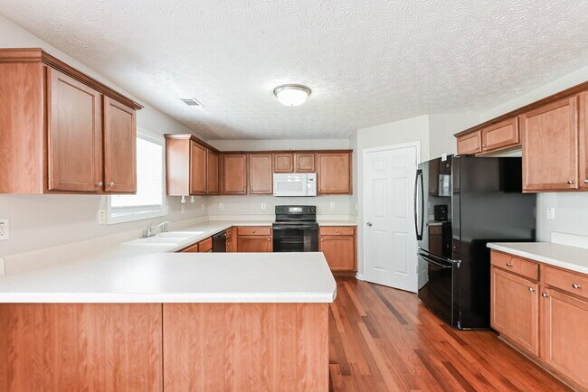 Building Photo - 1035 Paper Creek Dr SE