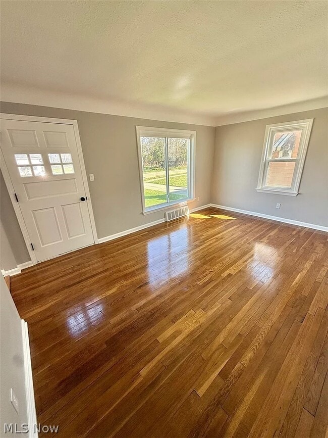 Building Photo - 6903 Luelda Ave