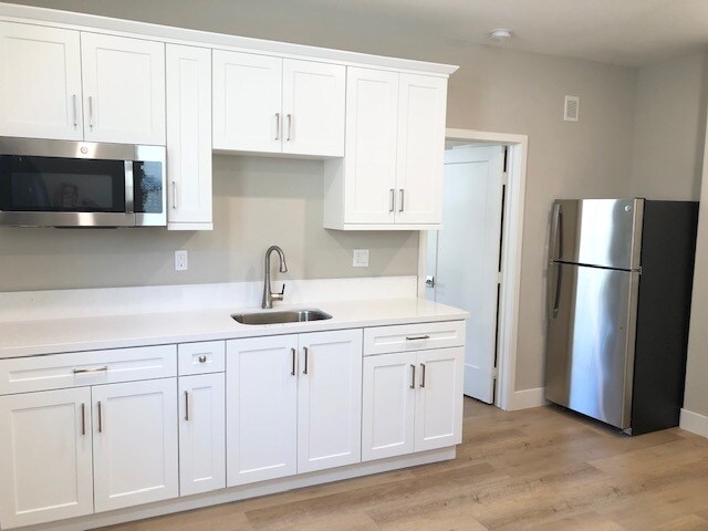 Building Photo - 6690 Spartina Ct