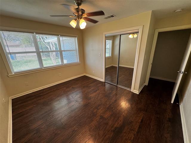 Building Photo - 923 Green Castle Dr