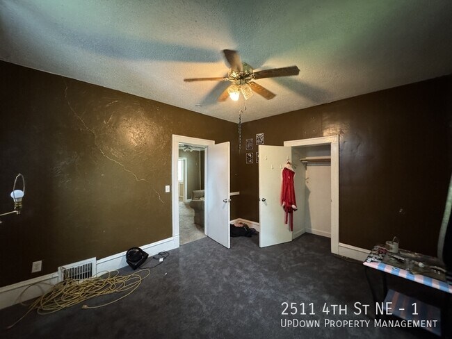 Building Photo - 2511 4th St NE