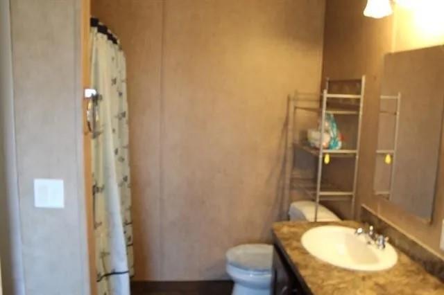 Building Photo - 591 Rose Garden Dr