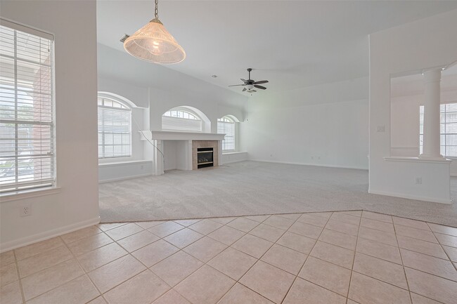 Building Photo - 3118 Emory Oak Ln