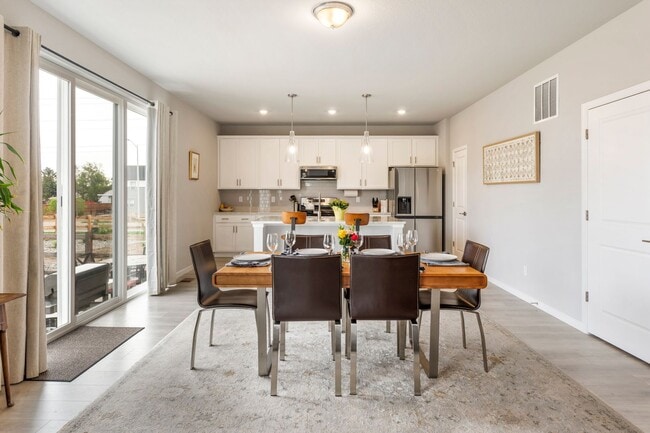 Building Photo - New Executive Furnished -Three bedroom, two bathroom new build home in Longmont fully furnished F...