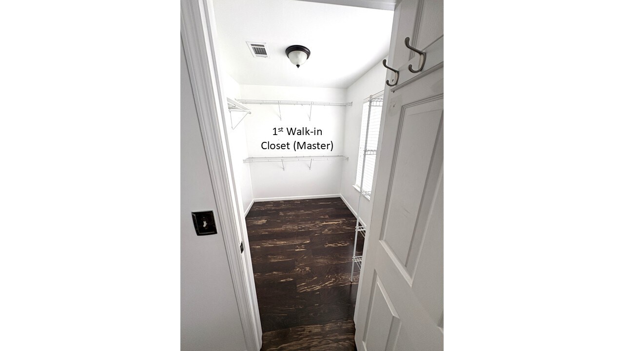 Building Photo - 721 Braemere Dr