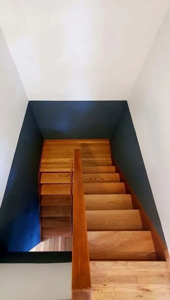 Stairwell - 6821 NE Broadway