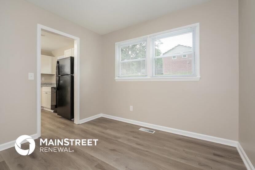 Building Photo - 511 Foxcroft Dr