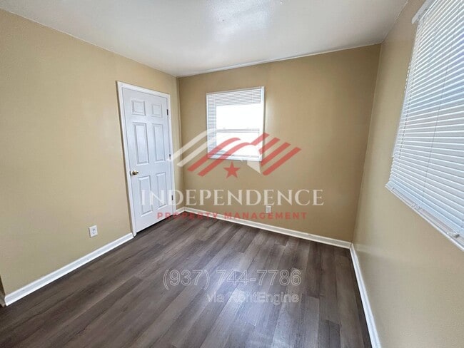 Building Photo - 4381 Marlowe St