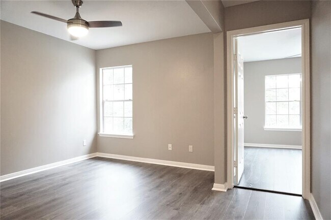 Building Photo - 18126 Almonte Ln