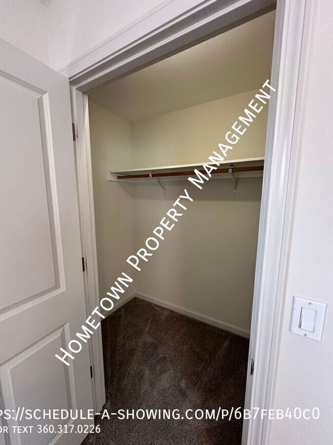 Building Photo - 5937 Ashbourne Ln SE