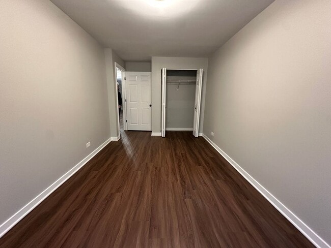 Building Photo - 6457 S Kenwood Ave