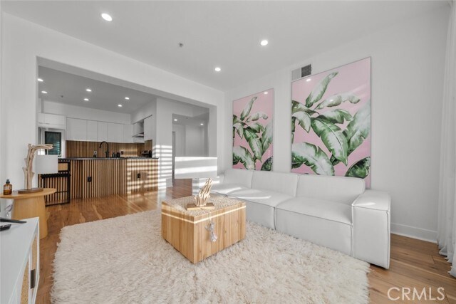 Building Photo - 24505 Town Center Dr