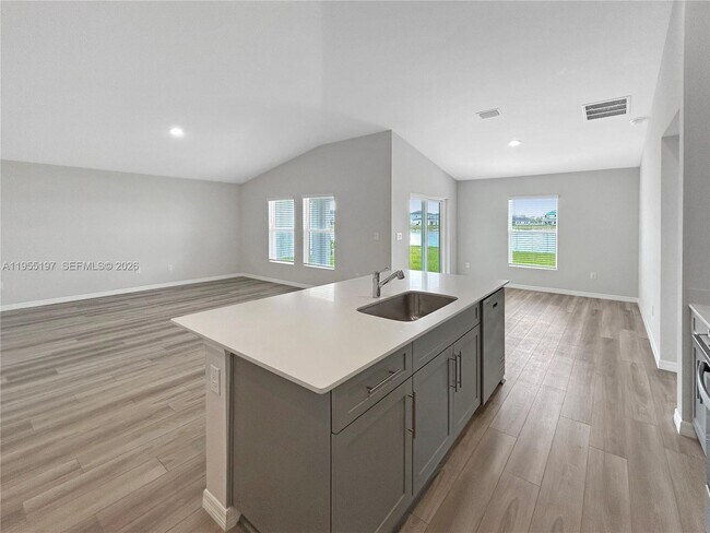 Building Photo - 2060 Stillview Pass