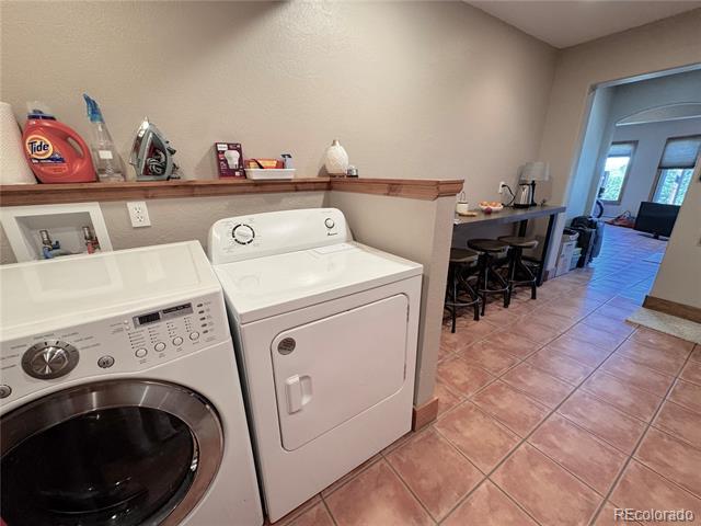 Building Photo - 4760 Lariat Dr