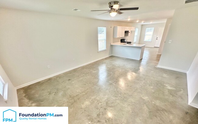 Building Photo - 307 Westree St