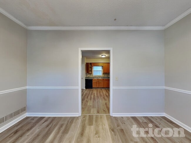 Building Photo - 194 Bomar Ln