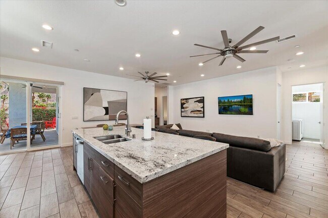 Building Photo - 53900 Avenida Ramirez