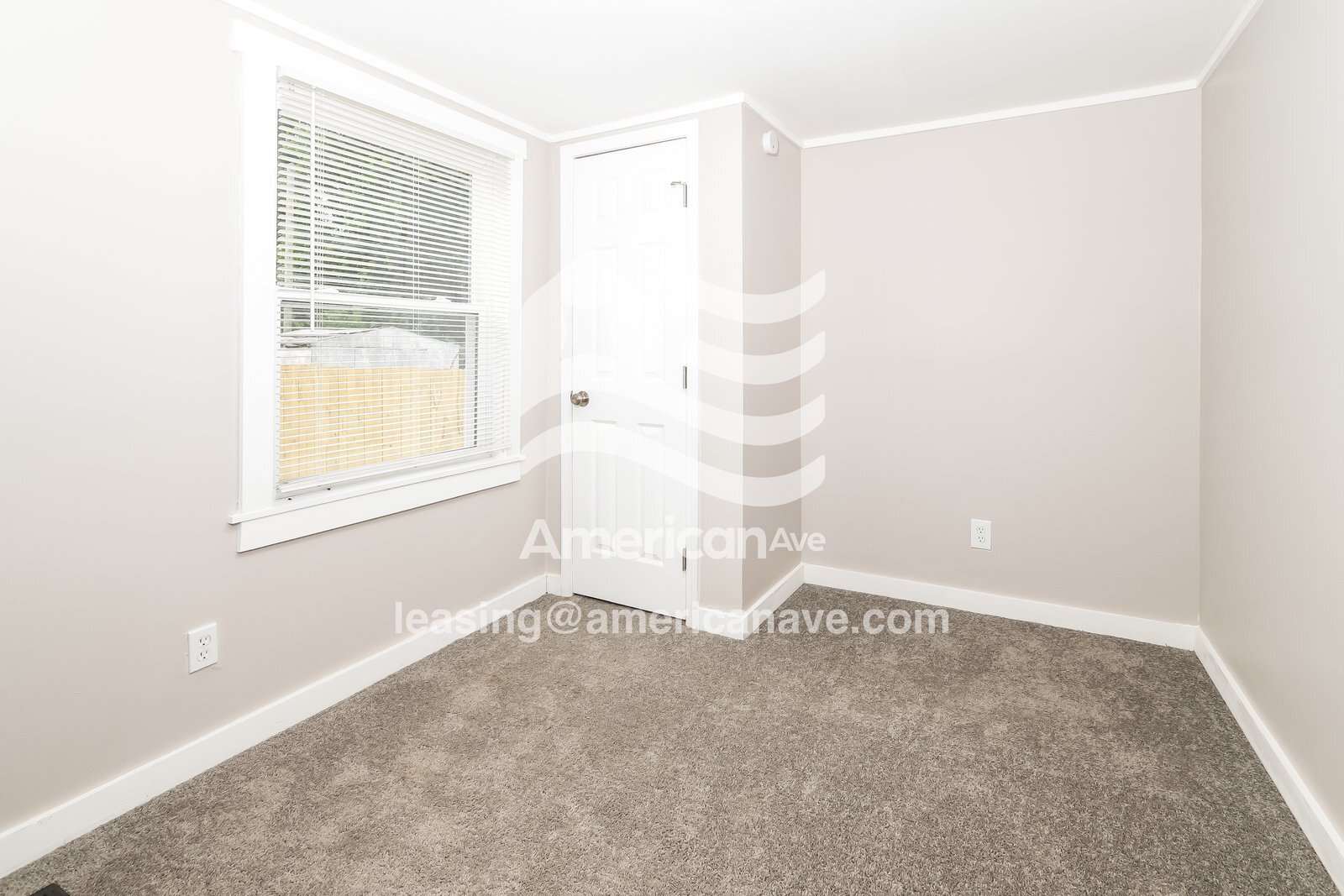 Building Photo - 927 W Whitney Ave