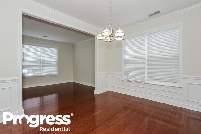 Building Photo - 10430 Carver Falls Rd