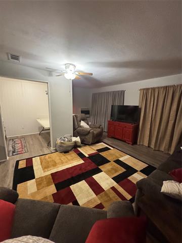 Building Photo - 1470 Beechwood Ln