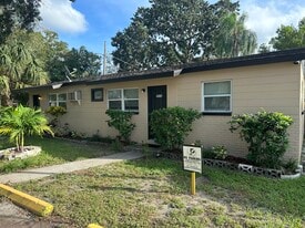 Building Photo - 905 E Bougainvillea Ave