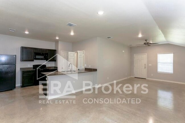 Building Photo - 2328 Duntov Dr