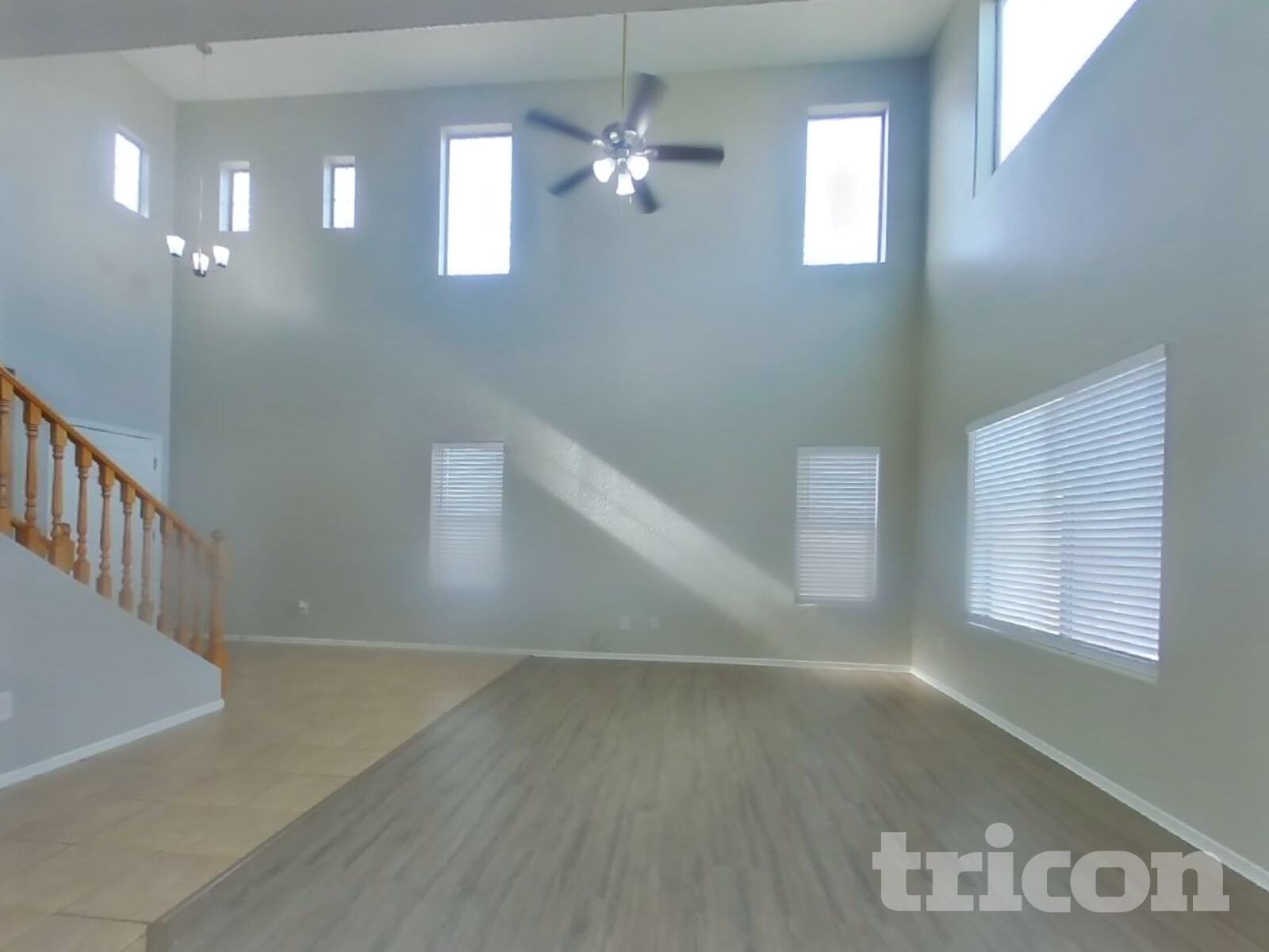 Building Photo - 17244 W Maui Ln