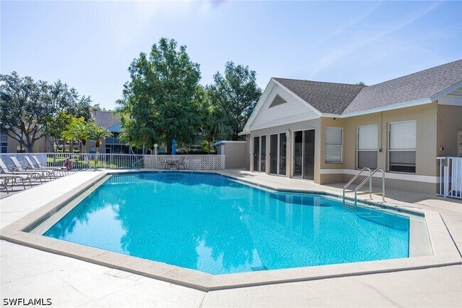 Building Photo - 138 Pebble Shores Dr
