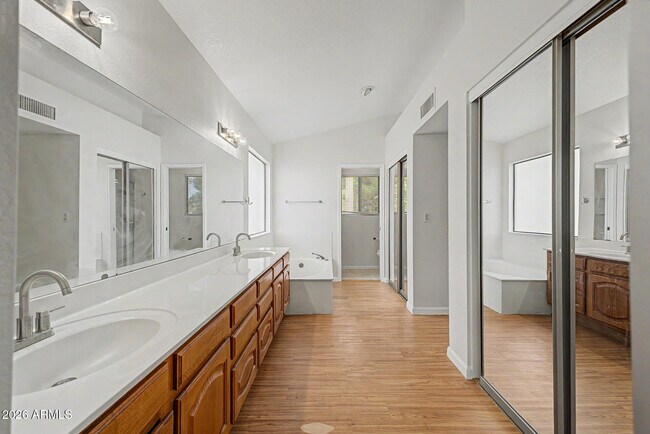 Building Photo - 15643 N 50th St