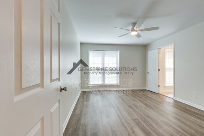 Building Photo - 5918 Stone Brook Dr