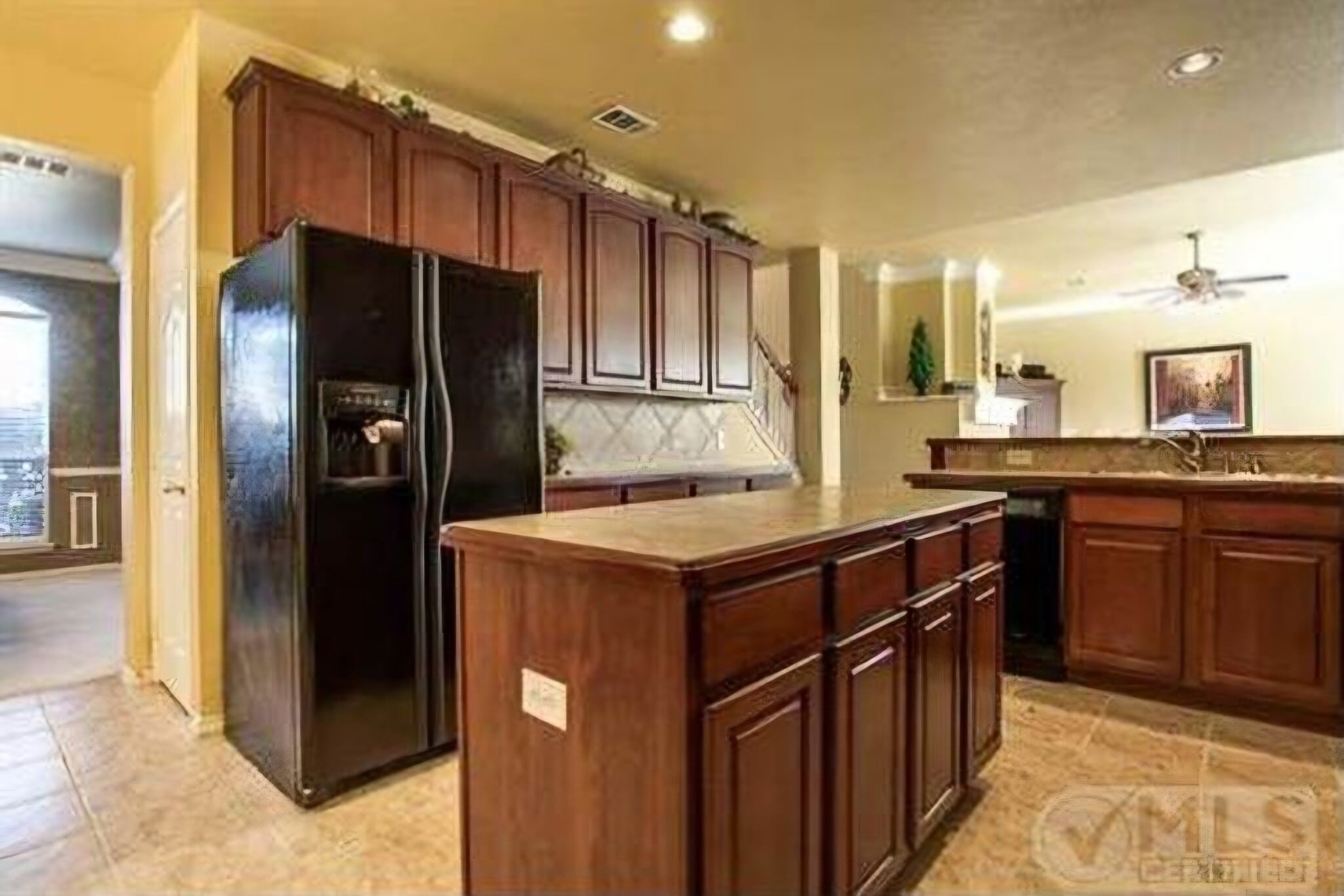 Building Photo - 8864 Kennsington St