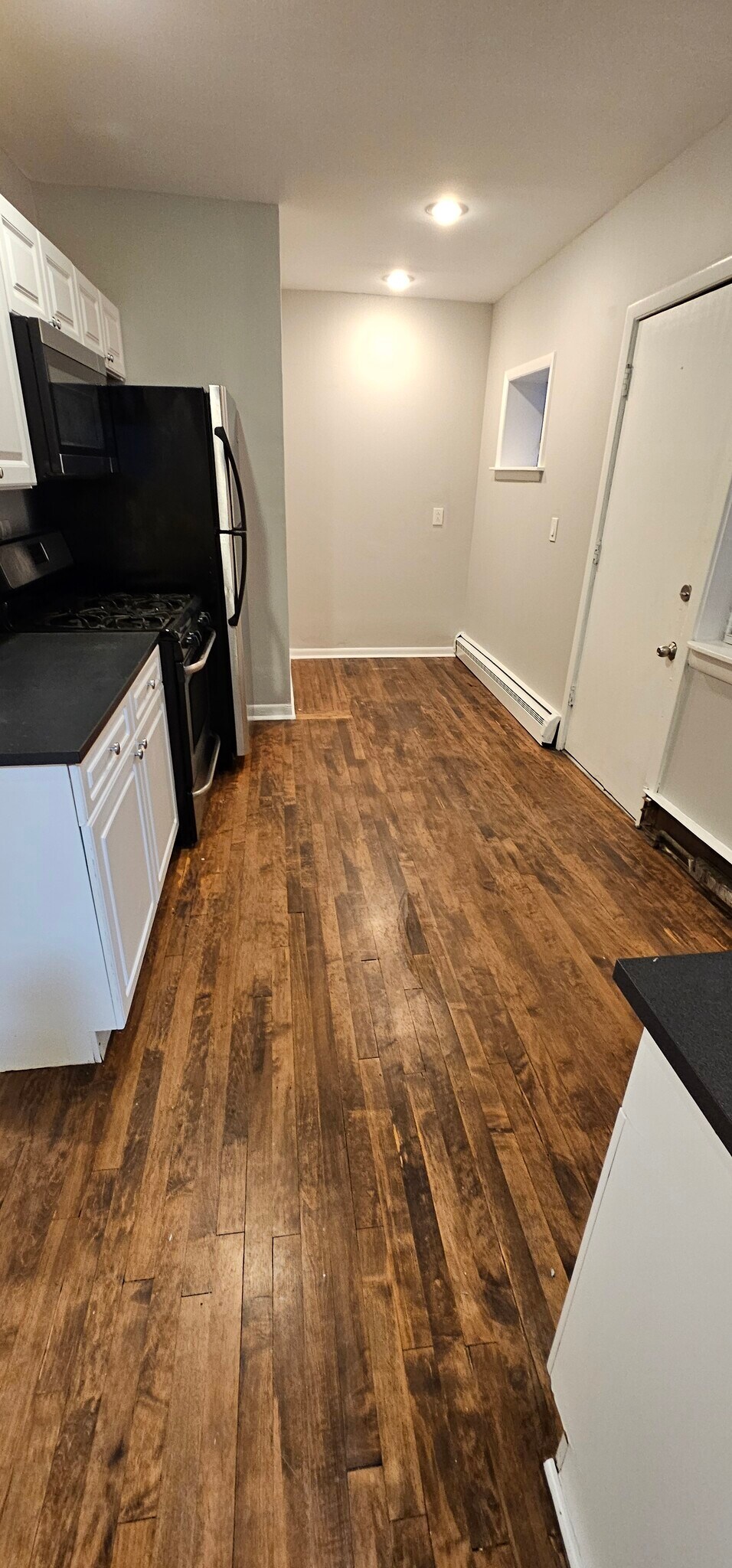 Building Photo - 3827 N Drake Ave