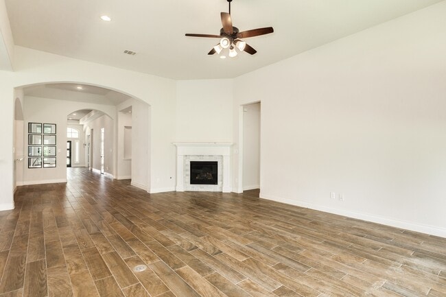 Building Photo - 10318 Granite Ct