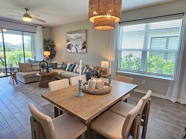 Building Photo - Annual Furnished or Seasonal Short-Term 4 Bedroom 2.5 Bathroom Home in Palmero!