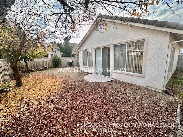 Building Photo - 5256 Dreamgarden Loop