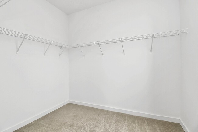 Building Photo - 7009 Westrow Ave