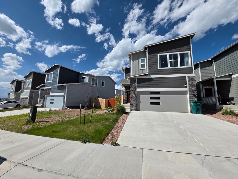 Primary Photo - 11436 Piping Plover Pl