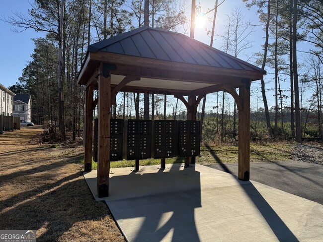 Building Photo - 15 Silverbell Ln NW