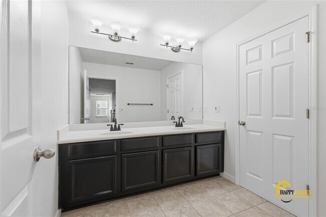 Building Photo - 14901 Honeycrisp Ln