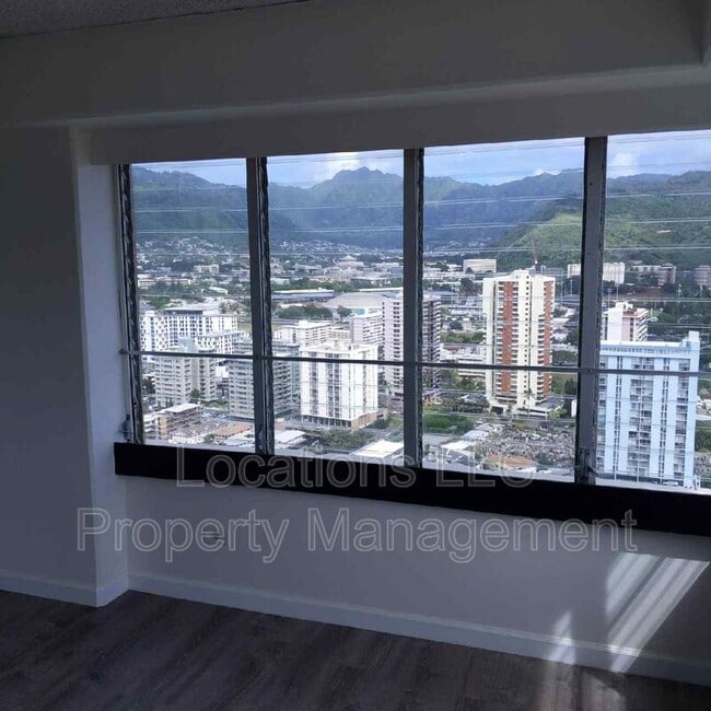 Building Photo - 2525 Date St