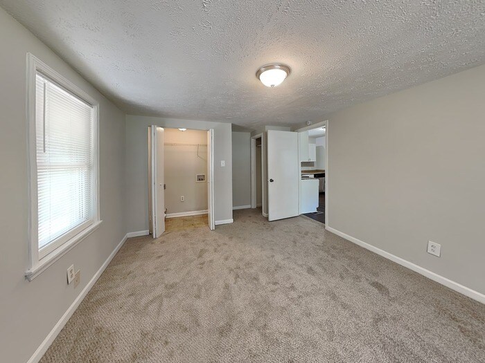 Building Photo - 407 Gresham Rd SW