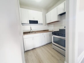 Building Photo - 237 Duncan Ave