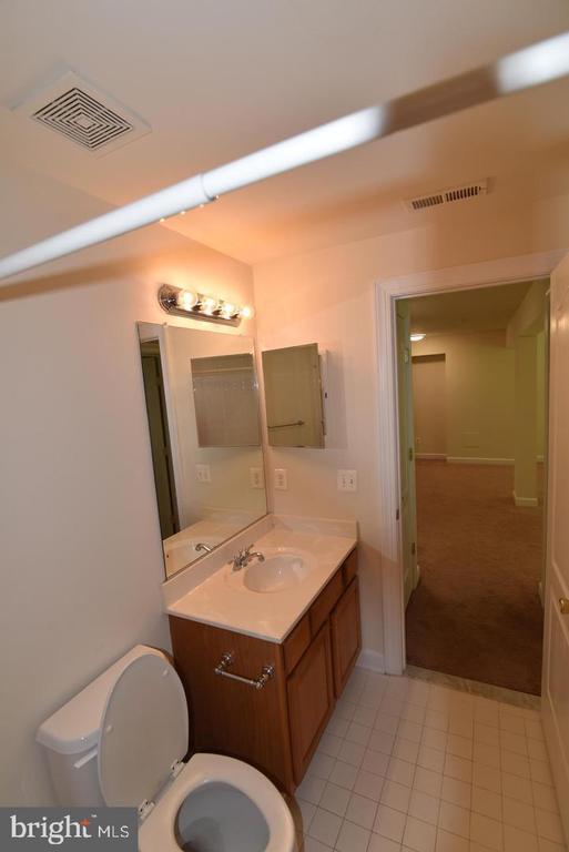 Building Photo - 139 Hokeland Dr