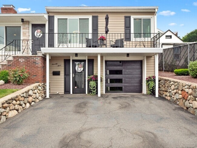 Building Photo - 73 Ridge Rd