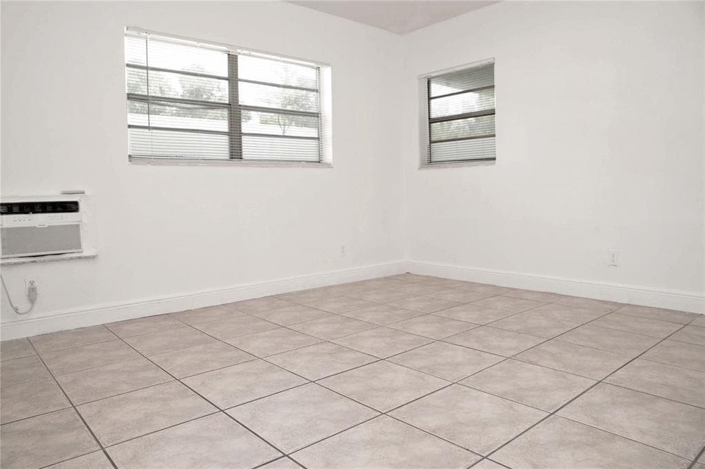 Building Photo - 2206 Fillmore St