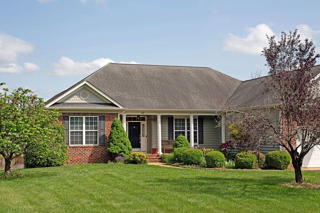 Building Photo - Pet-Friendly One Level Living Waterfront Home